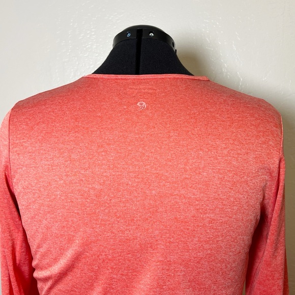 •MOUNTAIN HARDWEAR• Fitted V-Neck Long Sleeve Moisture-Wicking Top Size Large - Picture 7 of 10